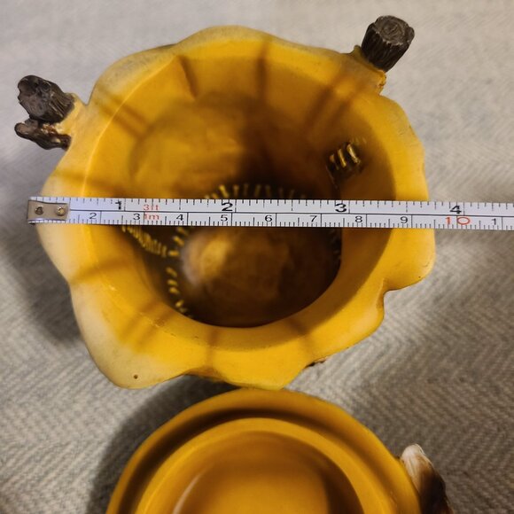 1998 Hamilton Collection's “Pride of the Pack” Native American wolf keepsake box - Picture 9 of 10